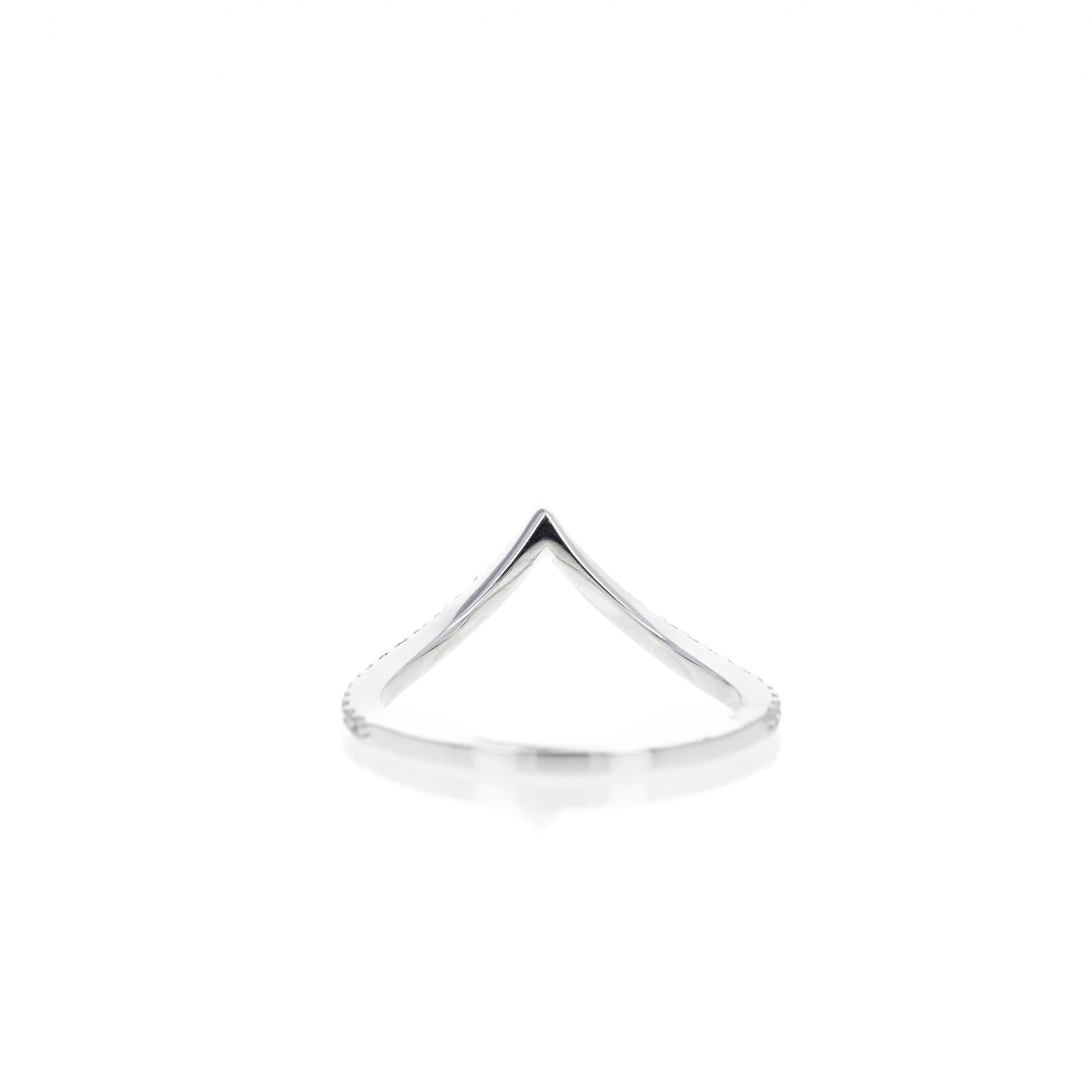 14K Gold 0.26 Carat Round Diamond Contour V-Shape Wedding Band - Replica Handbags