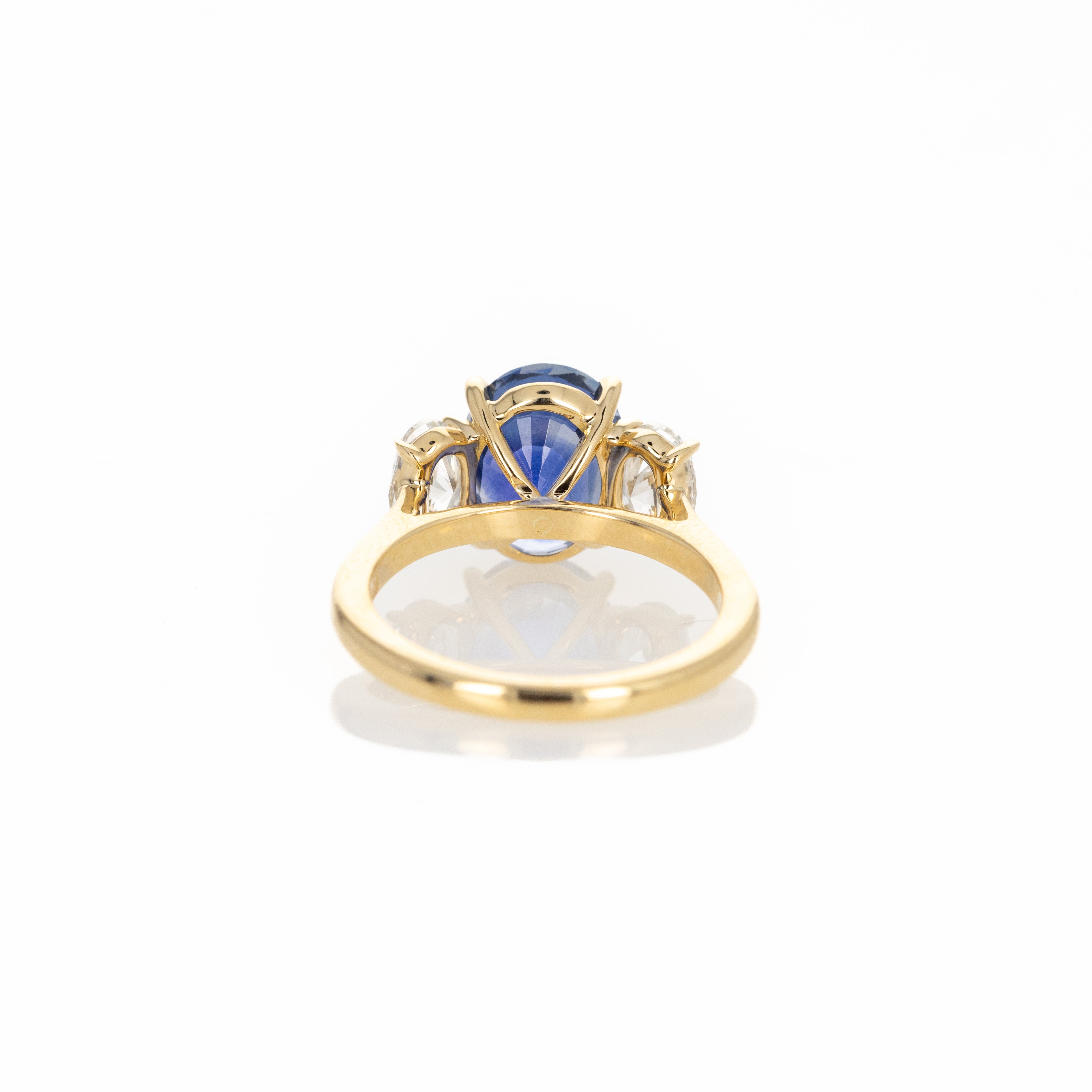 18K Yellow Gold 5.07 Carat Oval Ceylon Sapphire Diamond Three Stone Ring -  Replica Handbags 
