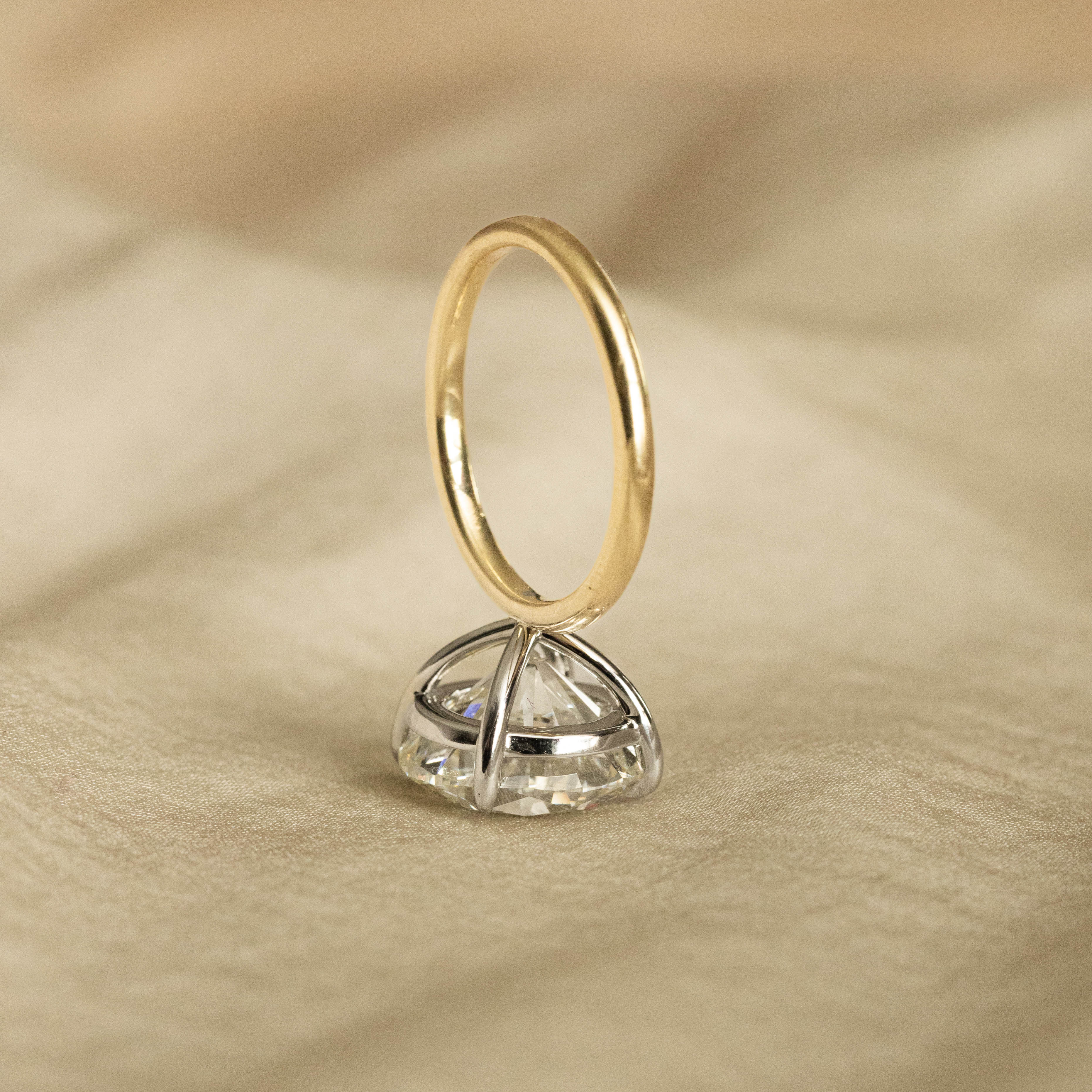 7.57 Carat Round Brilliant Diamond Solitaire Engagement Ring - Replica Handbags