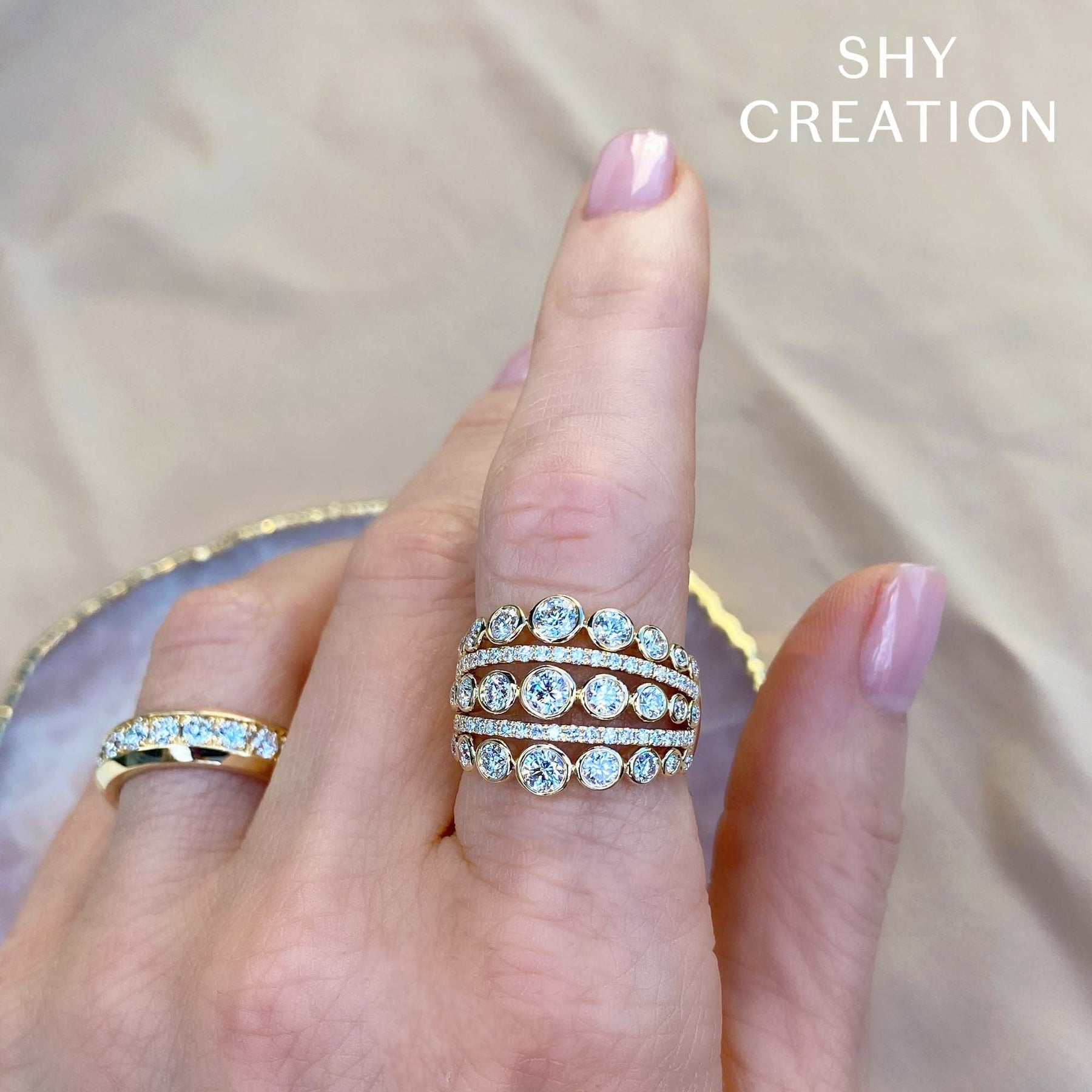 14K Yellow Gold 1.02 Carat Diamond Channel Band - Replica Handbags