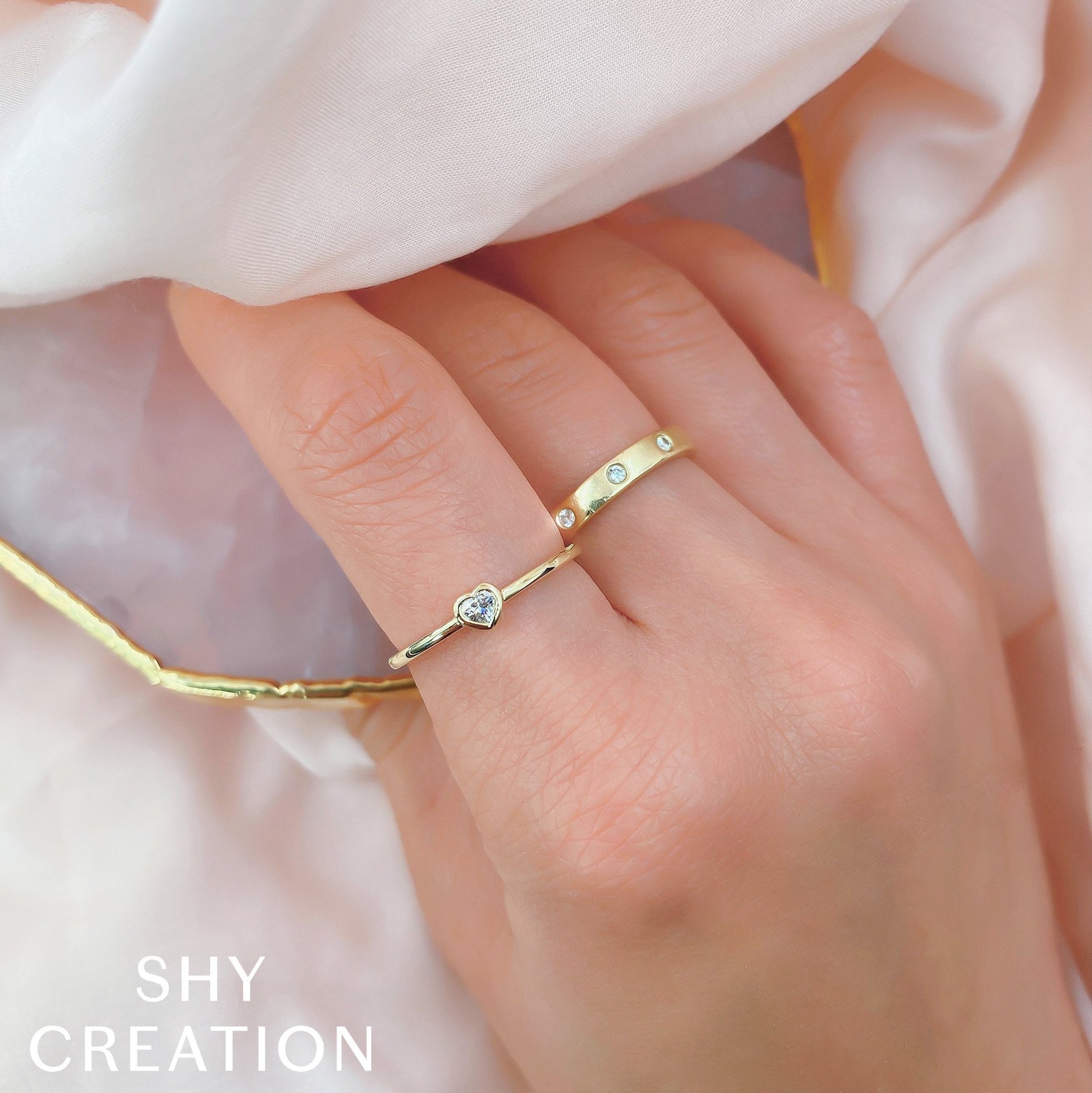 14K Gold 0.09 Carat Diamond Bezel Heart Ring - Replica Handbags