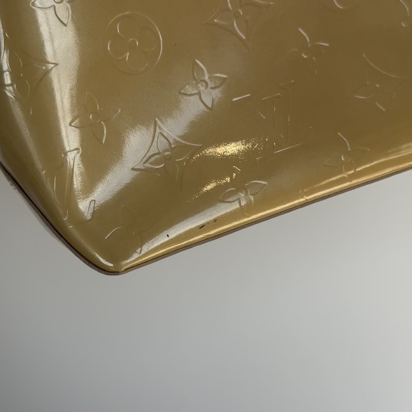 Louis Vuitton Vernis Reade PM Yellow -  Replica Handbags 