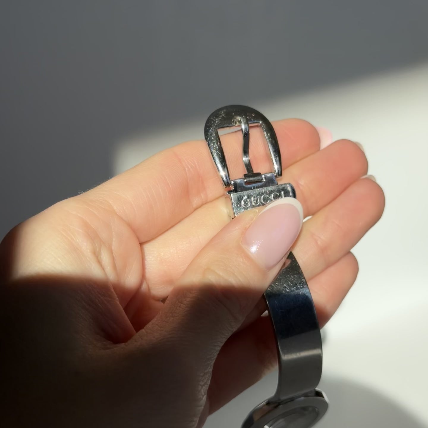 Gucci 6700L Stainless Steel Mother Of Pearl Dial Bangle Watch -  Replica Handbags 