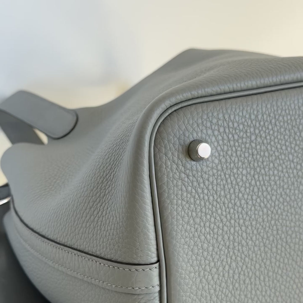 Hermes 2025 Clemence Picotin Lock 22 Gris Pantin -  Replica Handbags 