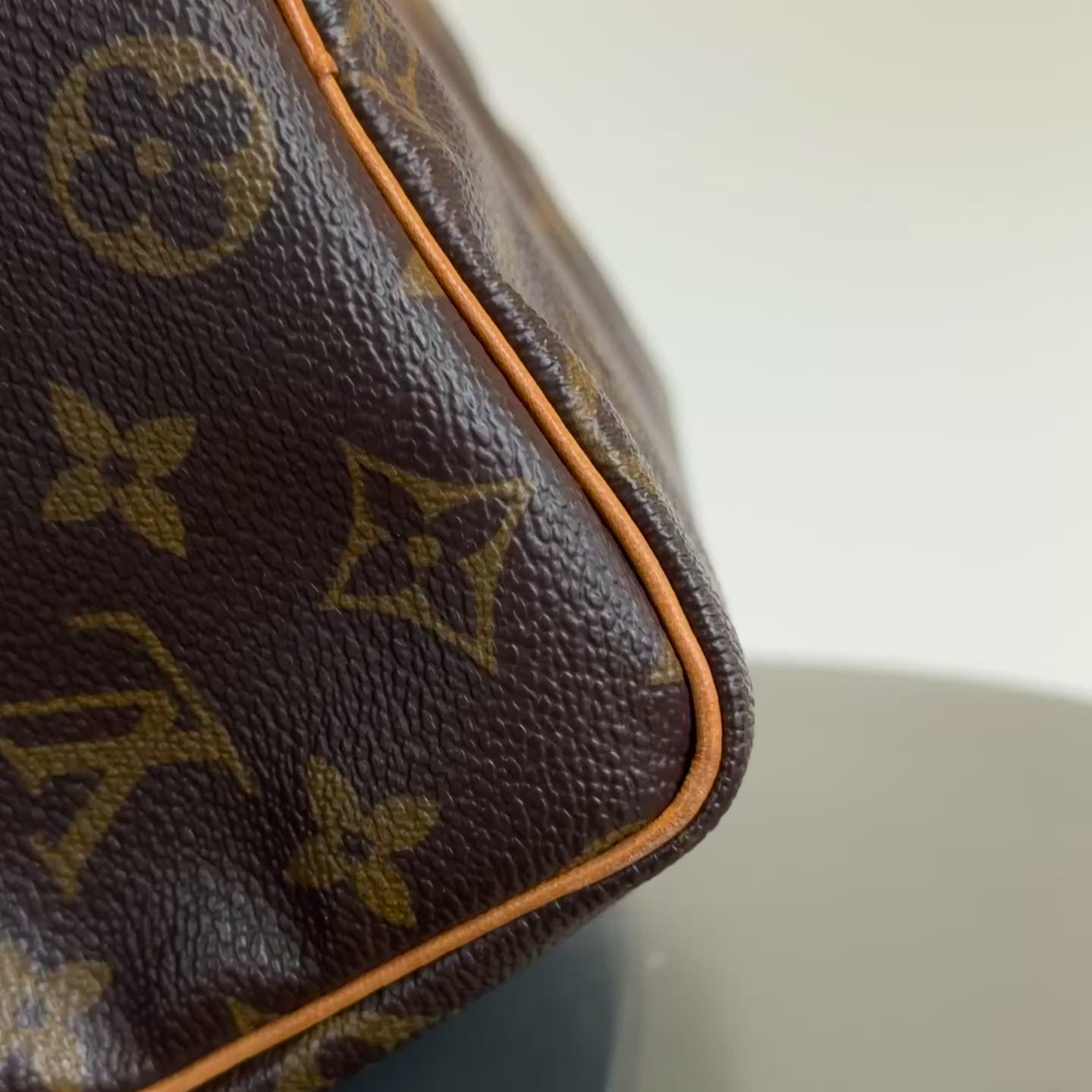 Louis Vuitton Monogram Speedy 25 -  Replica Handbags 