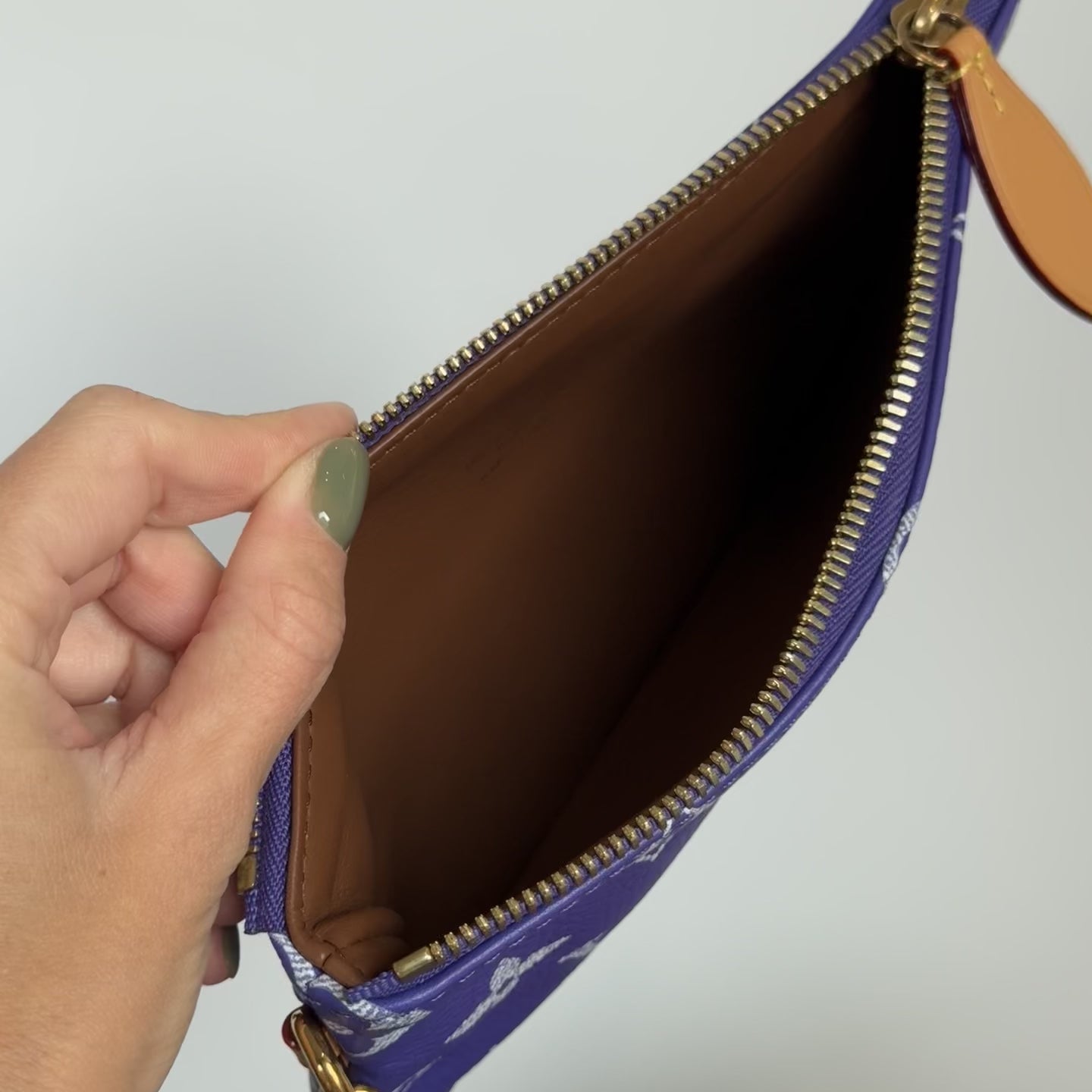 Louis Vuitton Speedy P9 Bandouliere 40 in Amethyst -  Replica Handbags 