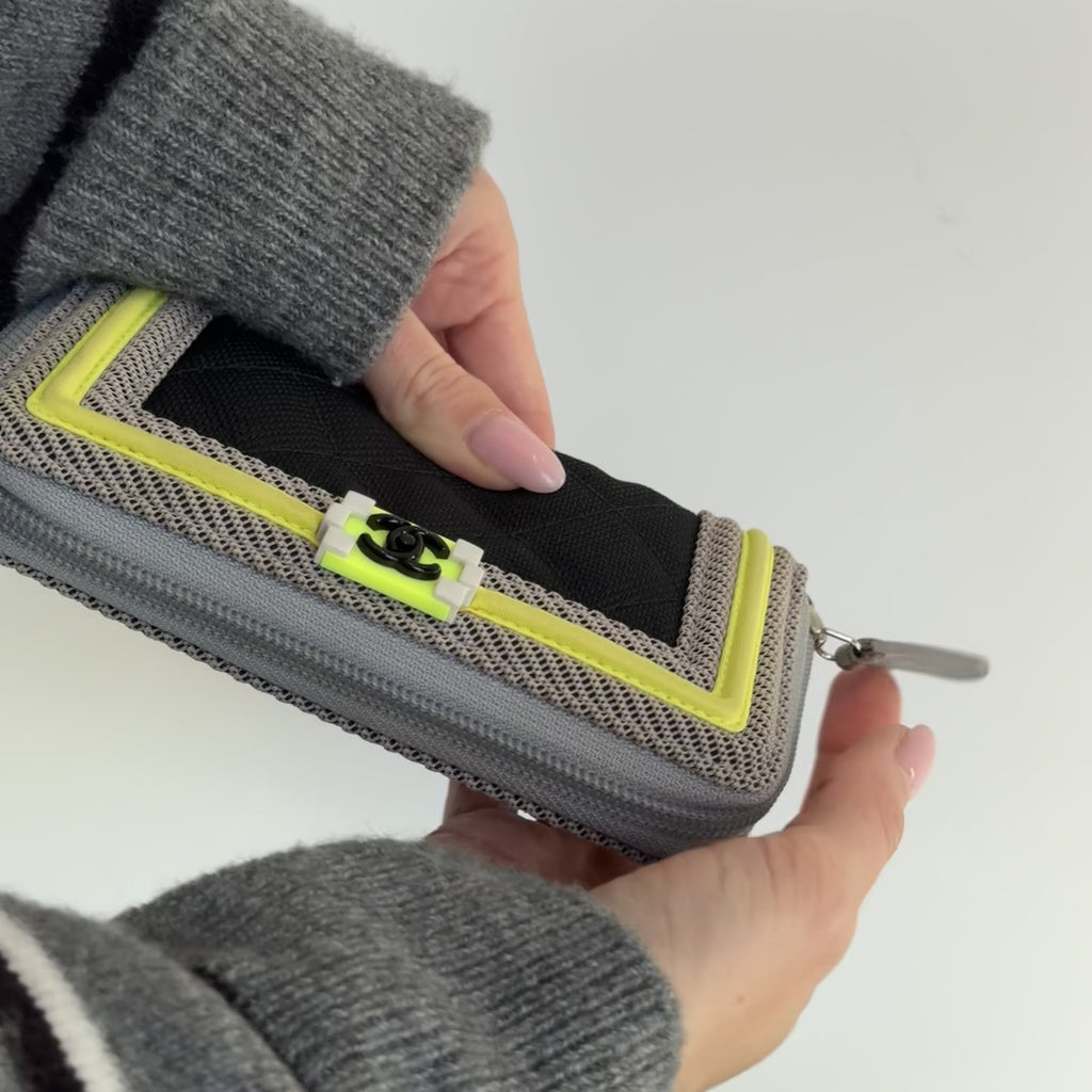 Chanel Small Zipped Boy Wallet Limited Edition -  Replica Handbags 