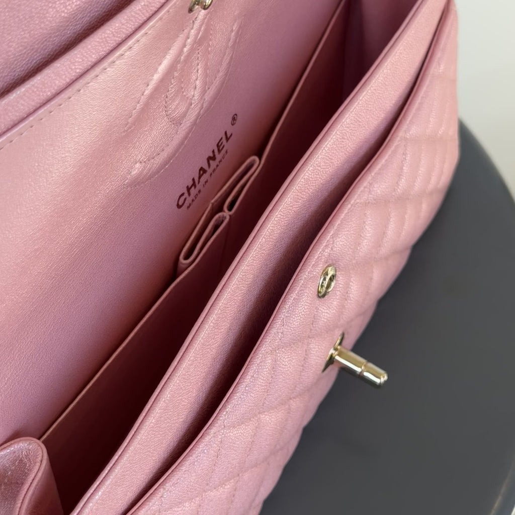 Chanel 19S Iridescent Pink Medium Classic Flap 2019 -  Replica Handbags 