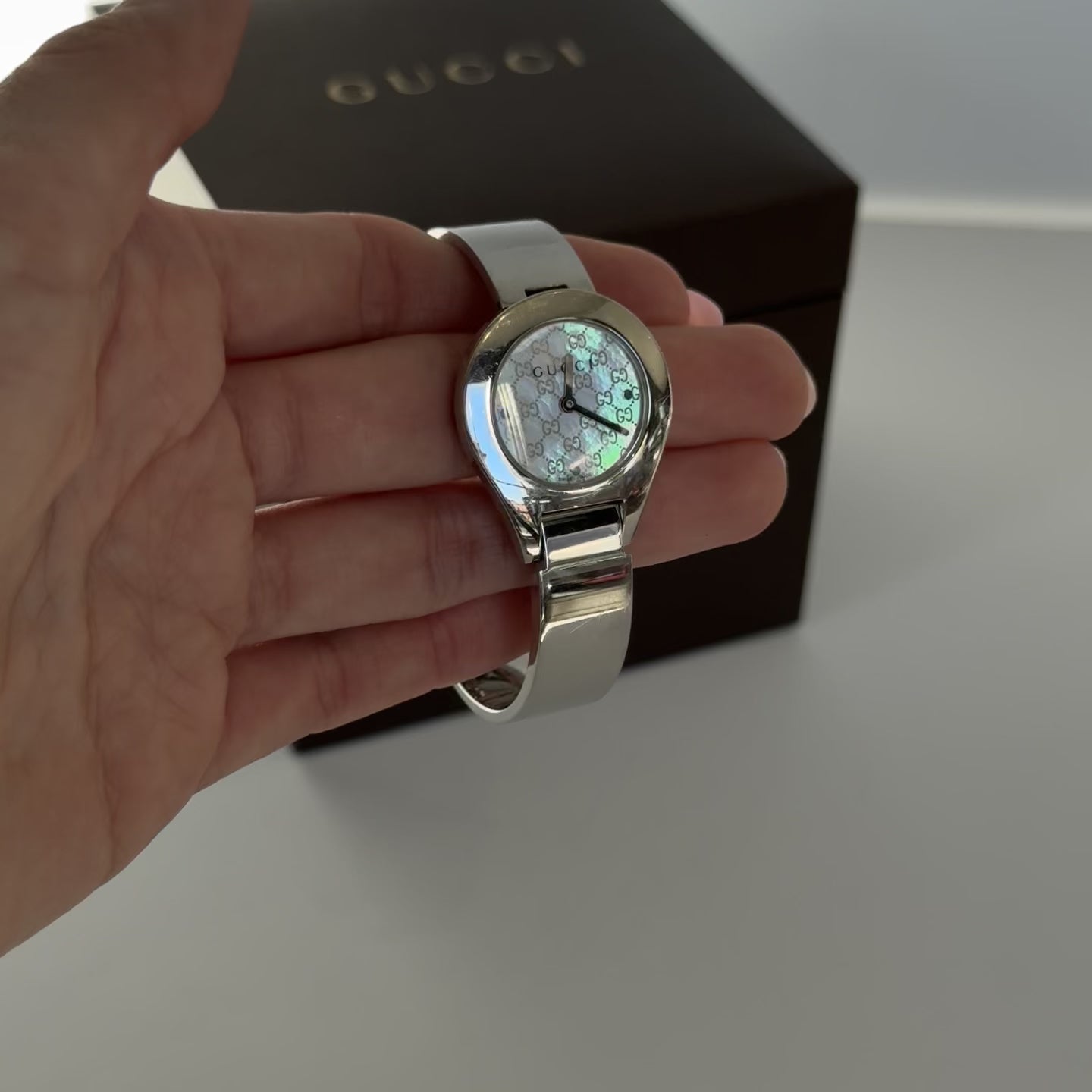 Gucci 6700L Stainless Steel Mother Of Pearl Dial Bangle Watch -  Replica Handbags 