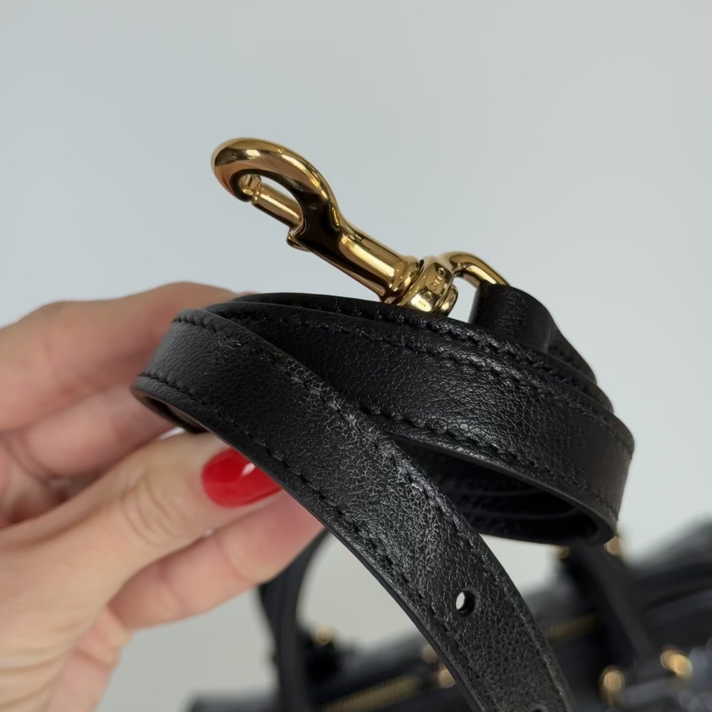 Gucci GG Star Medium Shoulder Bag -  Replica Handbags 