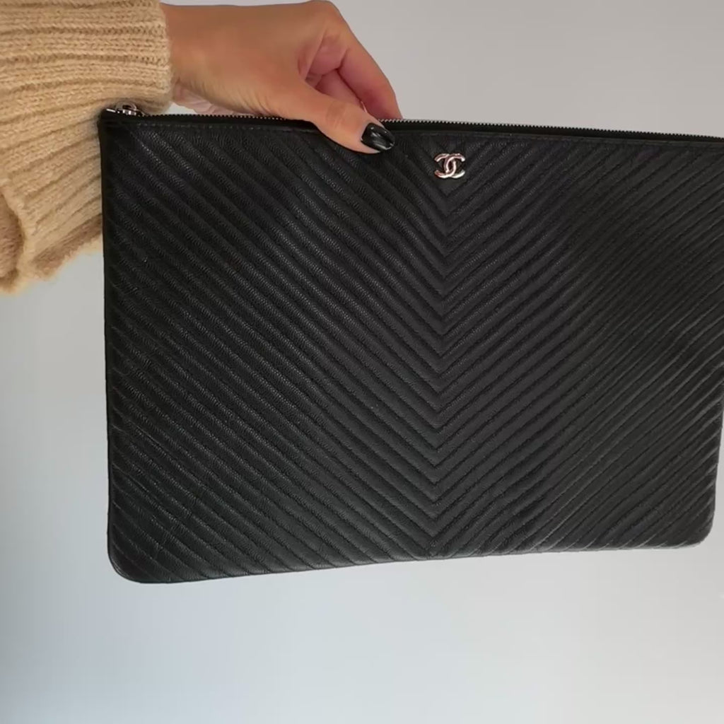 Chanel Caviar O-Case Chevron -  Replica Handbags 